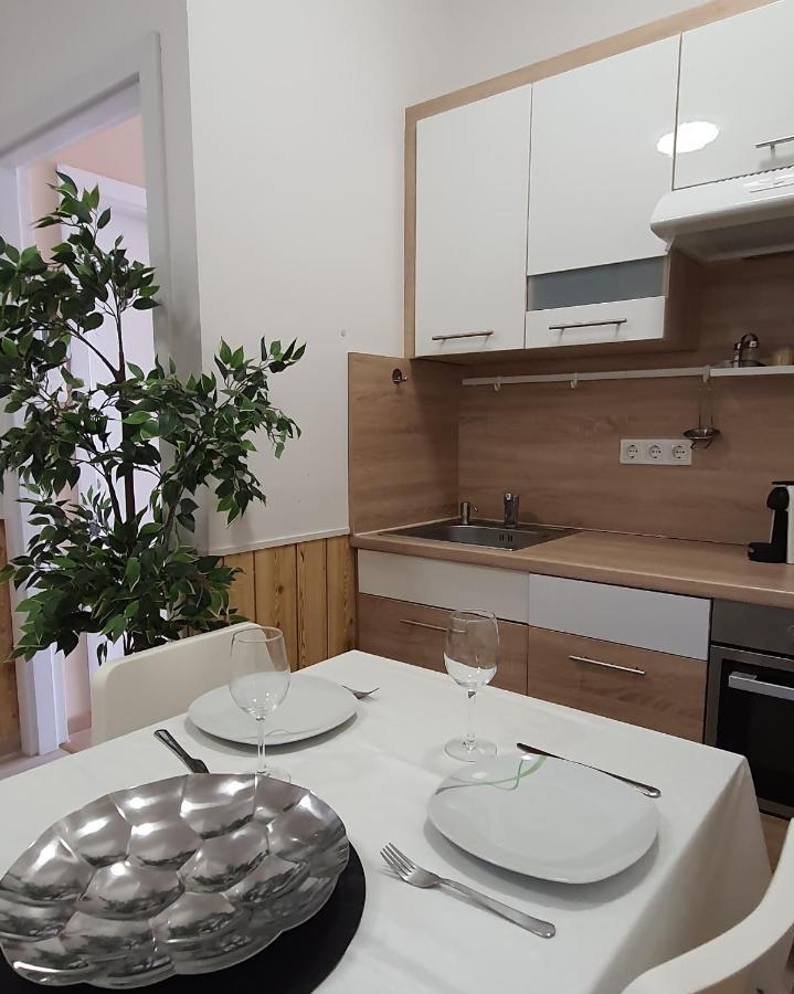 Camille Apartmanhouse Budapest Bagian luar foto