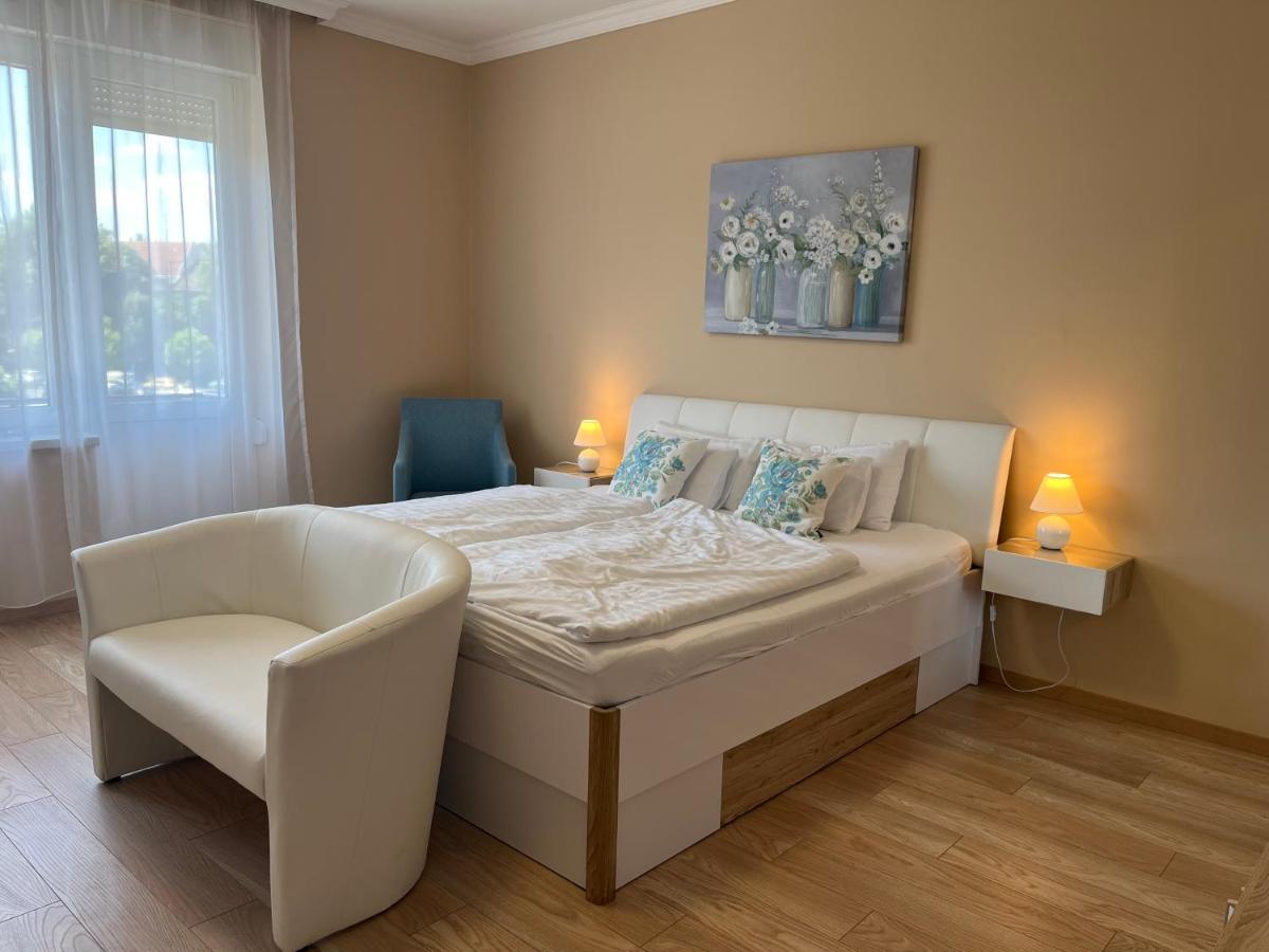 Camille Apartmanhouse Budapest Bagian luar foto