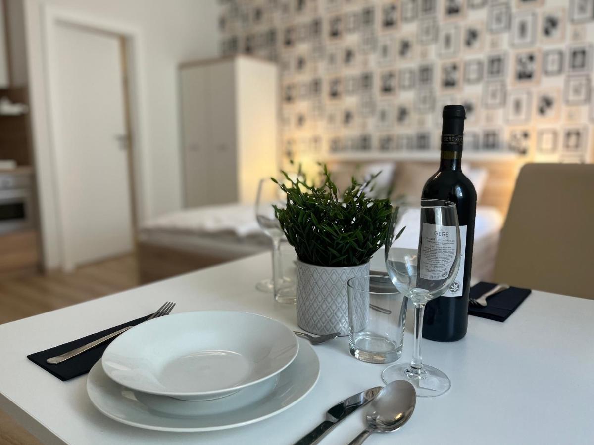 Camille Apartmanhouse Budapest Bagian luar foto