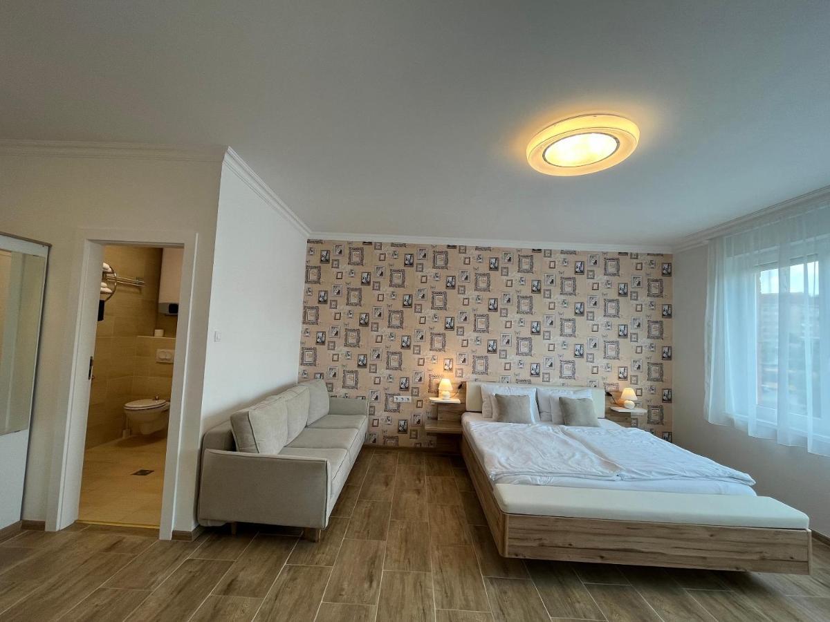 Camille Apartmanhouse Budapest Bagian luar foto